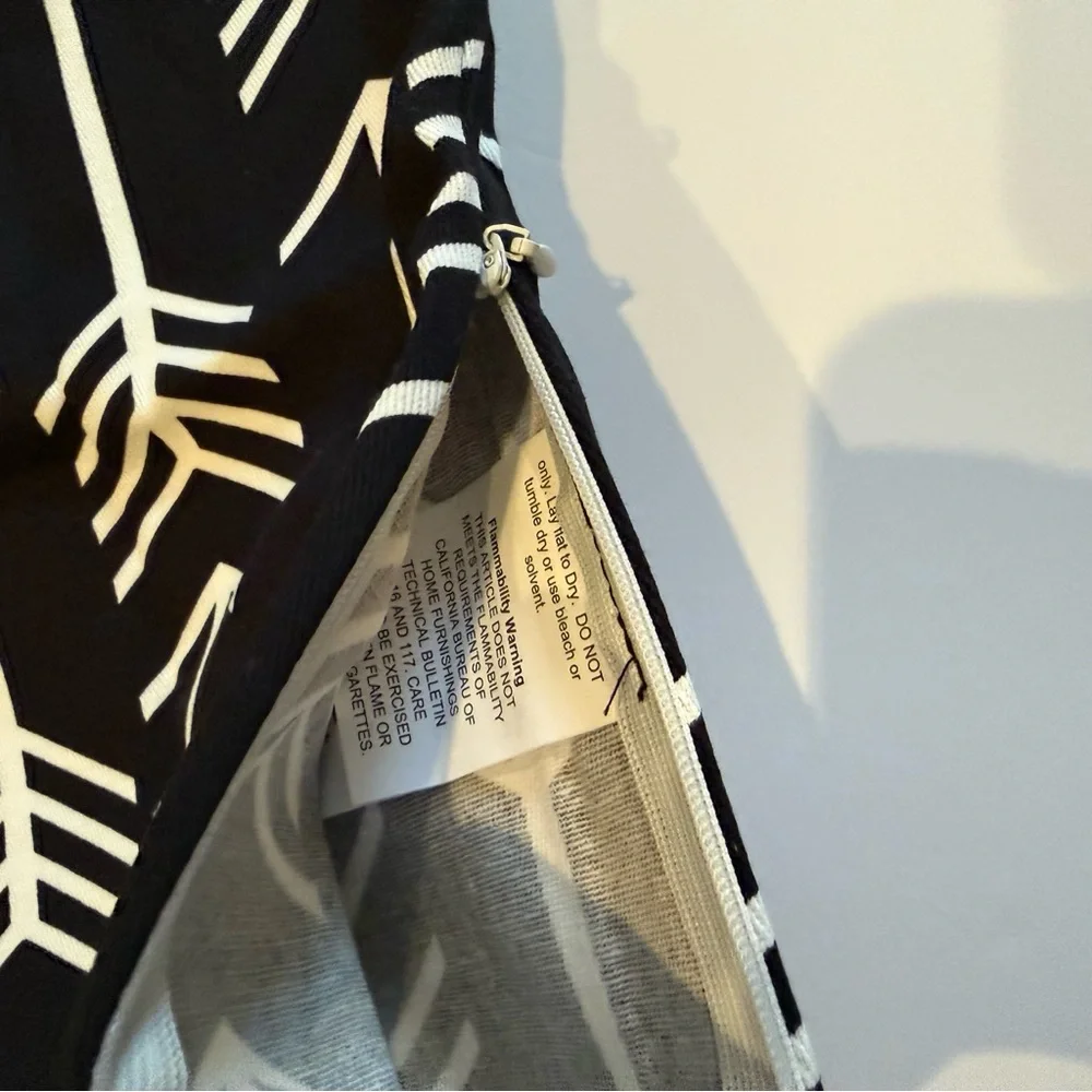 JinStyles Black and White Arrow Pillow Cushion Cover